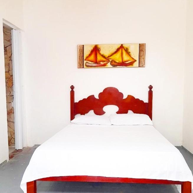 Perola House Hostel กัวรูจา ภายนอก รูปภาพ